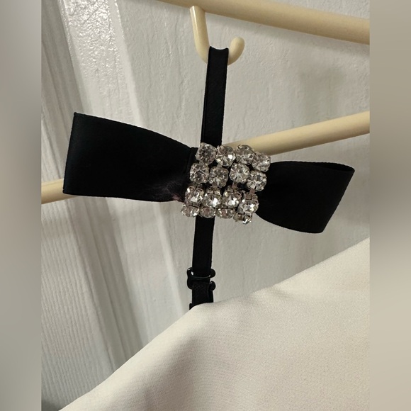 🖤FINAL SALE🖤 SIERRA DARIEN BOW DETAIL MINIMALIST DRESS - B&W SIZE S - Picture 9 of 9